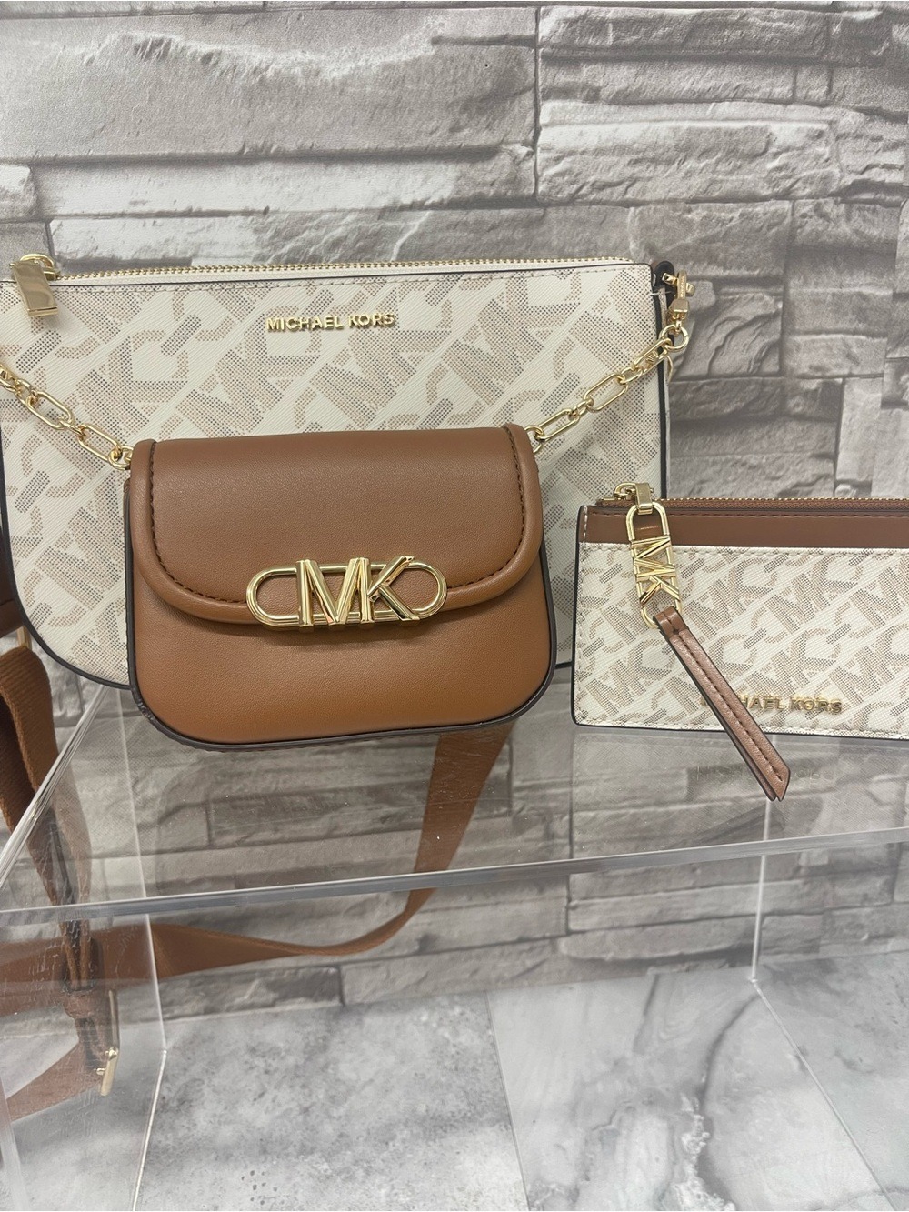 Michael Kors Parker Large Empire Logo Multi-Function Crossbody & Card Case - Picture 4 of 12